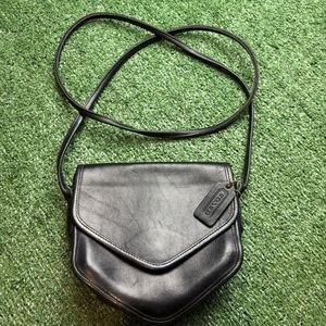 VINTAGE COACH MEGAN GEOMETRIC CROSSBODY BAG MAGNETIC CLOSURE BLACK 90S PURSE